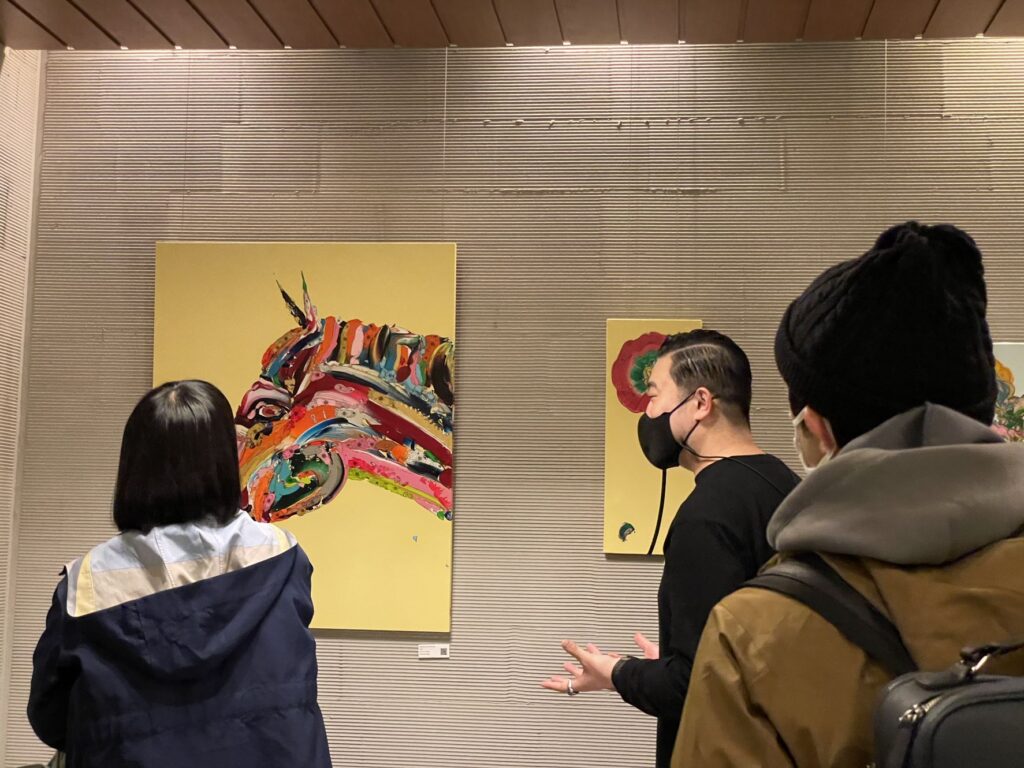 パークシティ武蔵小杉ミッドスカイタワーのアートイベントでアーティストと交流（としとくらし）