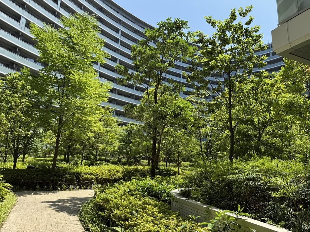 プラウドシティ東雲キャナルマークスの中庭（としとくらし）