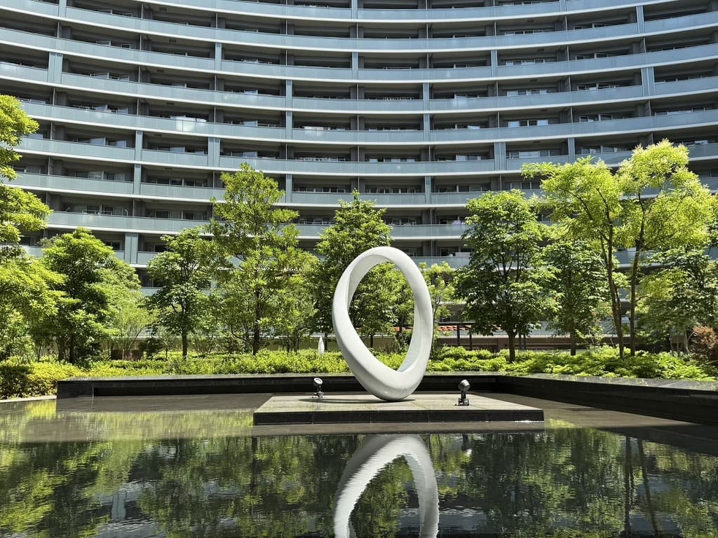 プラウドシティ東雲キャナルマークスのオブジェ（としとくらし）