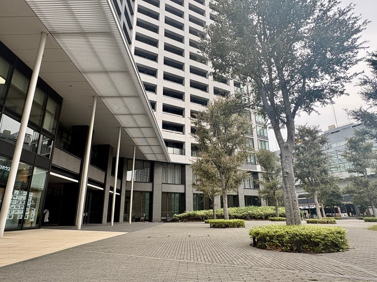 KACHIDOKI THE TOWER（勝どき ザ・タワー）のエントランス（としとくらし）